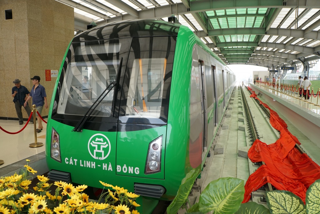 du an duong sat cat linh ha dong da dong xong 13 doan tau o bac kinh