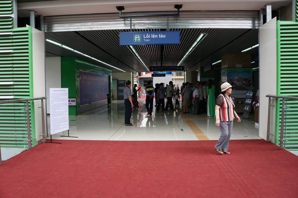 du an duong sat cat linh ha dong da dong xong 13 doan tau o bac kinh