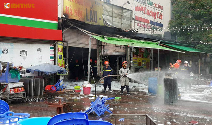 hien truong vu chay quan bia khien nu nhan vien chet tham o ha noi