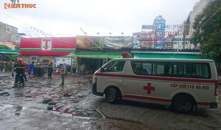 hien truong vu chay quan bia khien nu nhan vien chet tham o ha noi