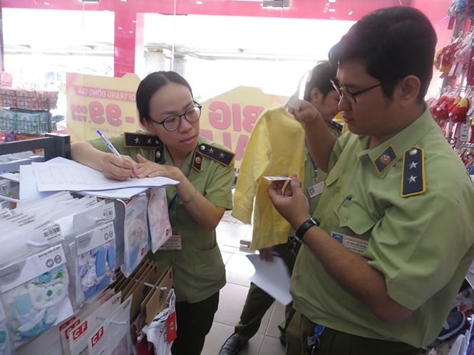 kiem tra chuoi sieu thi con cung sau nghi an doi nhan mac hang