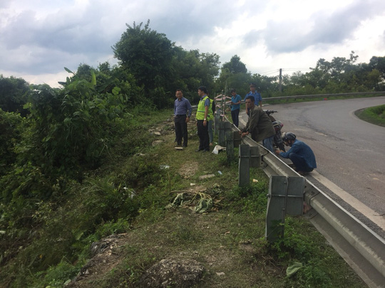 nan nhan bang hoang thuat lai giay phut xe khach lao xuong vuc sau o cao bang