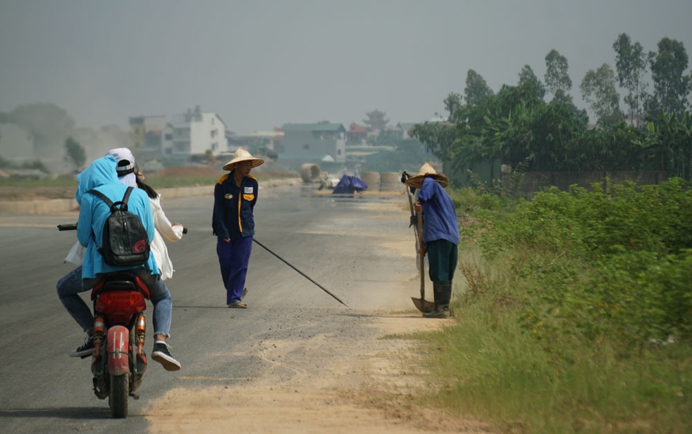 dan phoi thoc trong rau tren duong bt 5000 ti qua 4 quan huyen cua ha noi