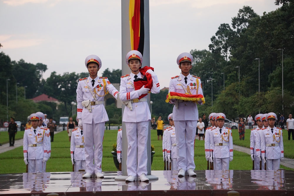 treo co ru quoc tang co chu tich nuoc tran dai quang