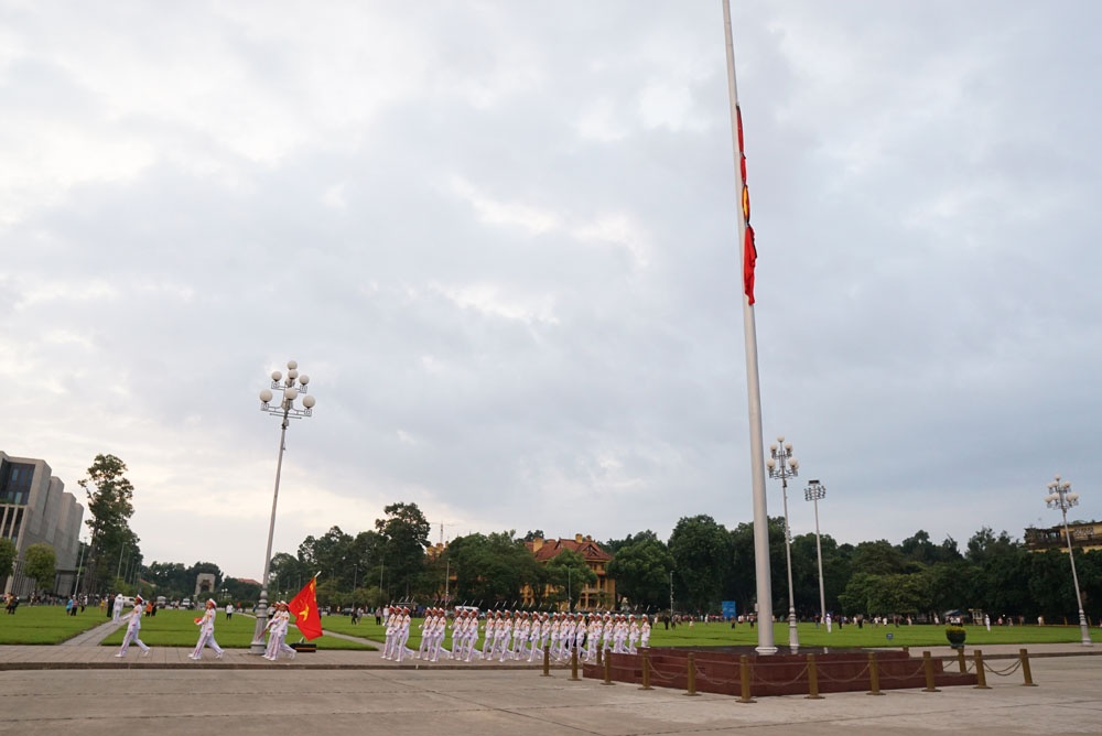 treo co ru quoc tang co chu tich nuoc tran dai quang