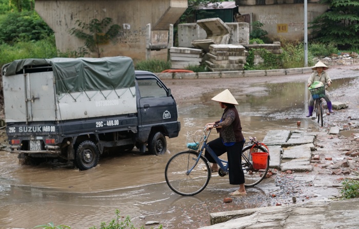 ha noi du an duong dang do xe may o to tam song moi ngay