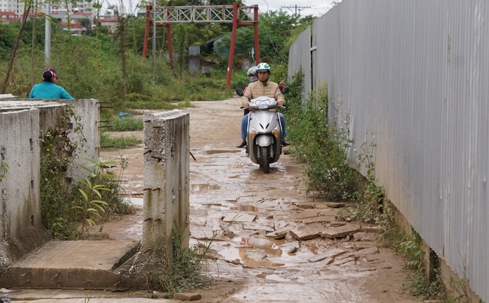 ha noi du an duong dang do xe may o to tam song moi ngay