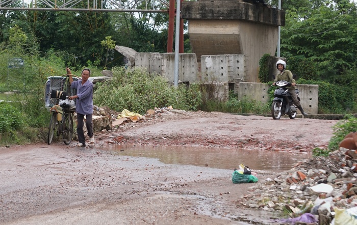 ha noi du an duong dang do xe may o to tam song moi ngay