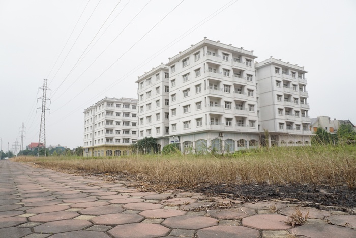 ha noi canh hoang tan o khu tai dinh cu bi chu dau tu xin pha bo