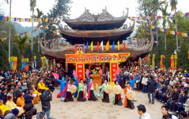nhung guong liet nu trong dai gia dinh nguyen cong tru