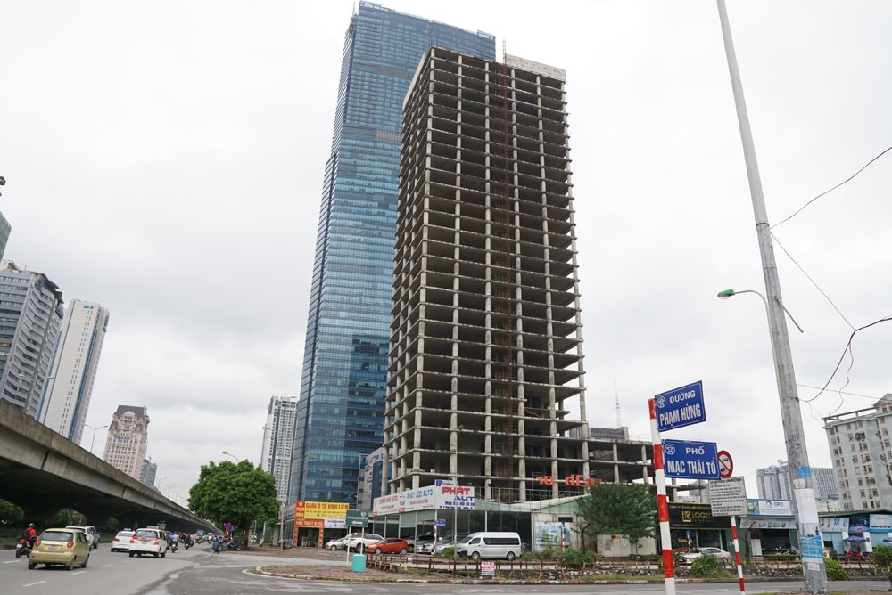 hoang lanh bo xuong cao oc vicem tower giua thu do