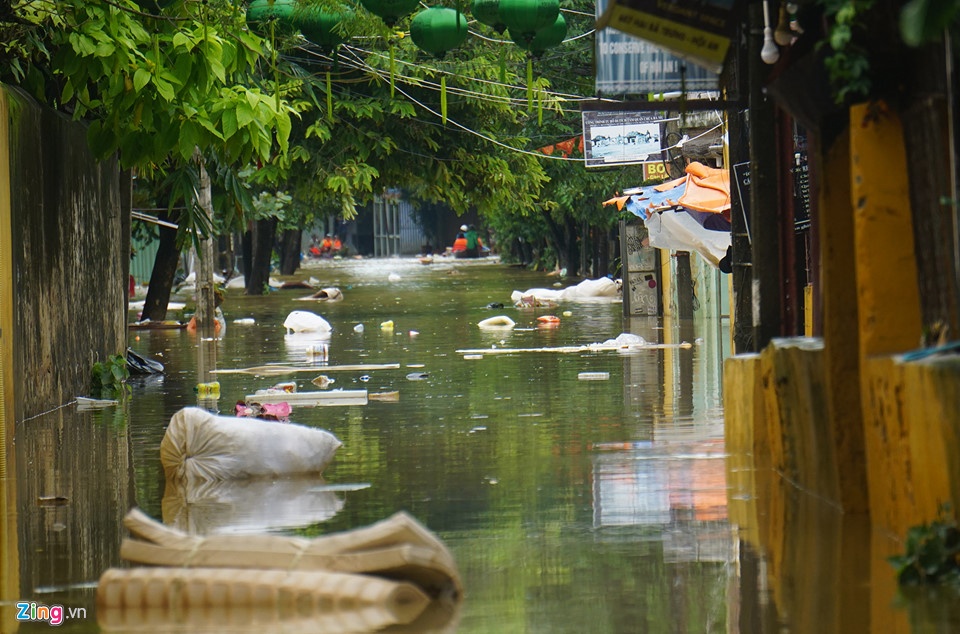 lu rut quan doi cung nguoi dan hoi an tat bat don ve sinh