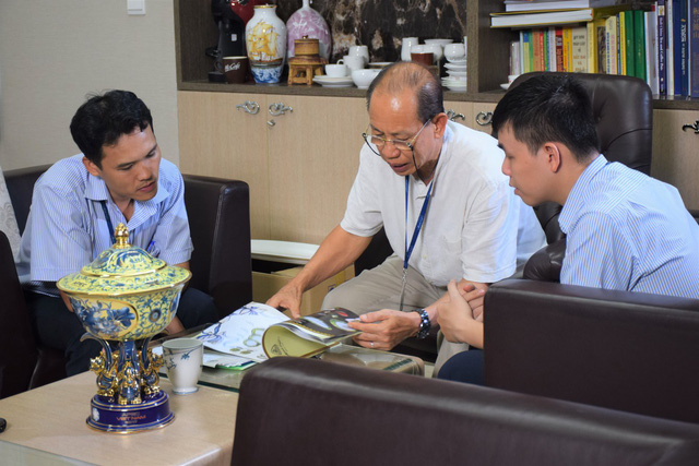 kham pha hanh trinh tao tac chen ngoc qua tang apec 2017