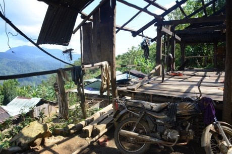 lo nui 5 nguoi chet hang tram dan bo lang