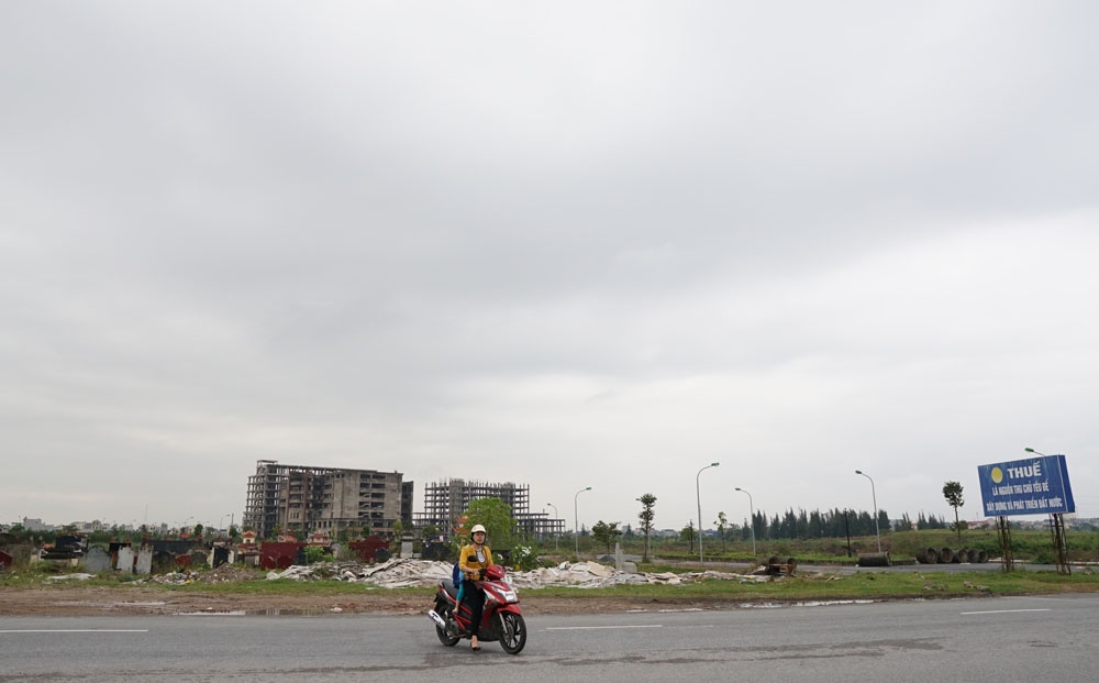 Nam Định: Dự án bệnh viện gần ngàn tỉ bỏ hoang, 'phơi khô' bên QL 10 nam dinh du an benh vien gan ngan ti bo hoang phoi kho ben ql 10