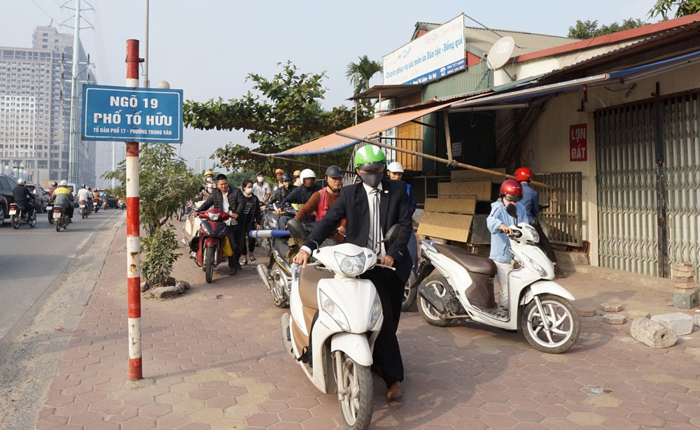 ha noi co them pho dat bo
