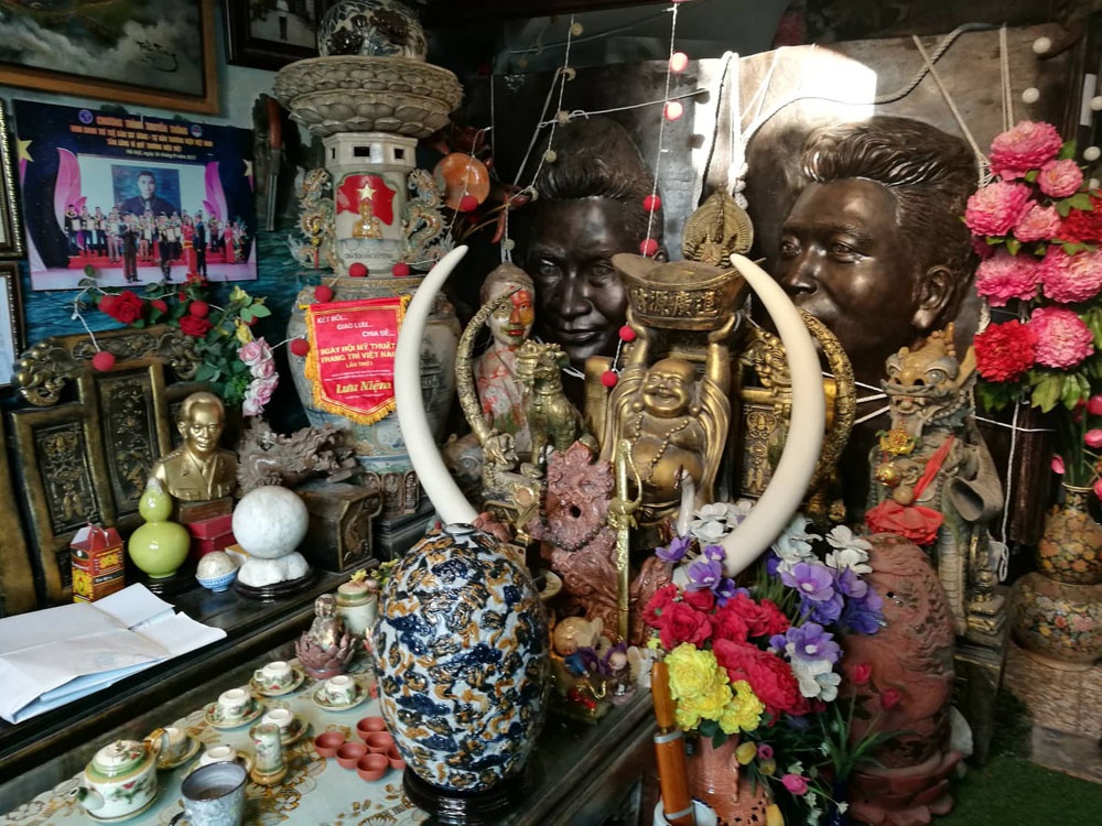 can canh can nha ong 4 tang ai di qua cung phai nguoc nhin o hung yen