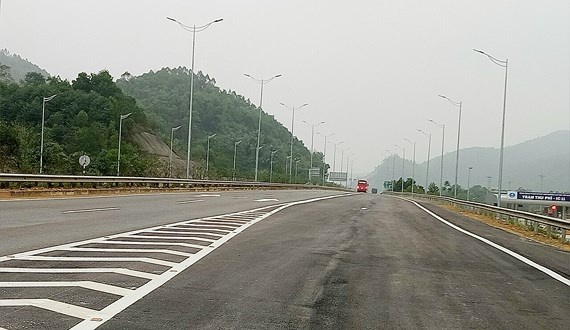 cao toc noi bai lao cai thu phi them mot nut giao o phu tho