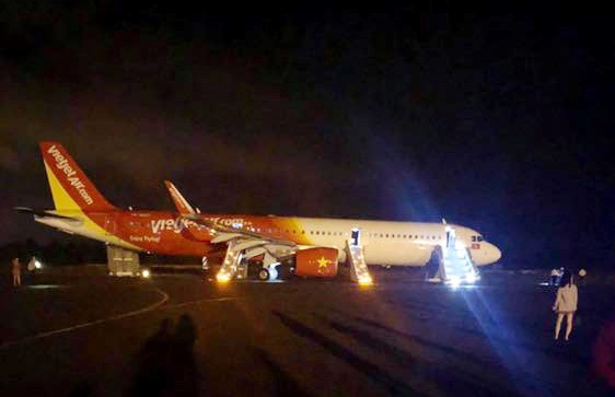 vu chuyen bay vietjet gap su co khi ha canh may bay moi tiep nhan 2 tuan truoc