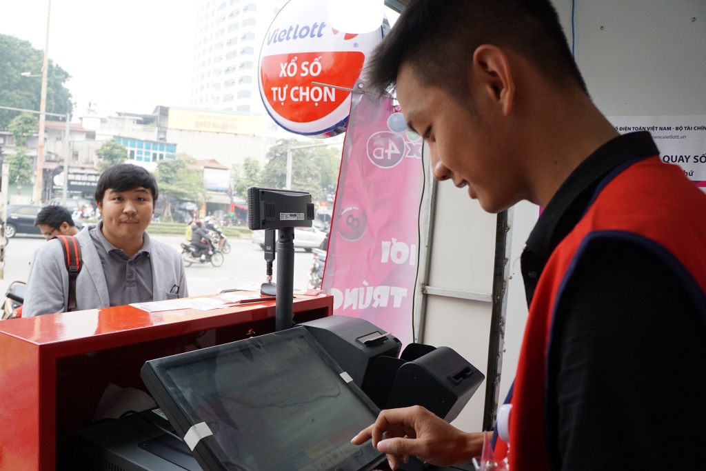 thu tuong yeu cau bao cao hoat dong cua vietlott