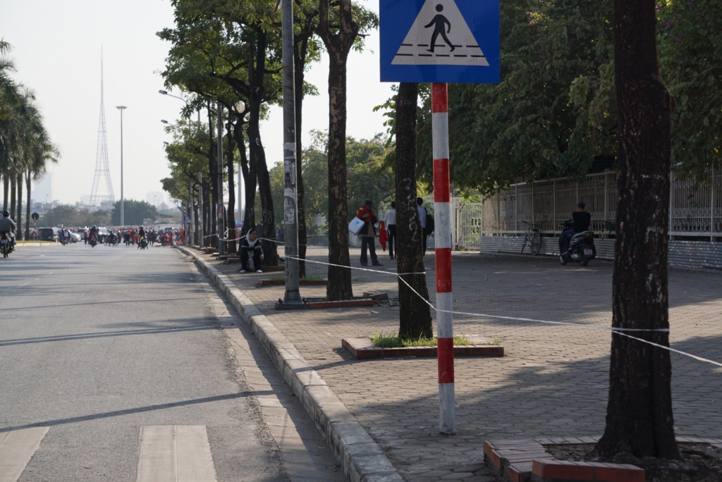 Vé chợ đen trận Việt Nam - Indonesia tăng cao 'chóng mặt' trước giờ G cho ve my dinh nhon nhip truoc gio g