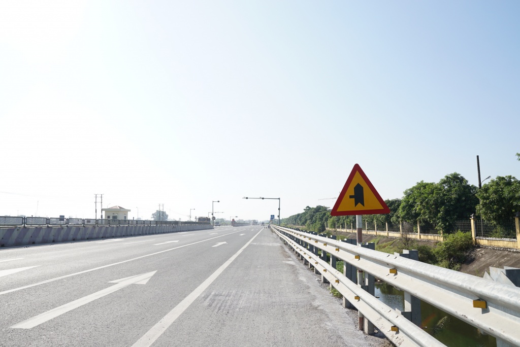 thu tuong yeu cau bo gtvt nghiem tuc rut kinh nghiem ve bot giao thong