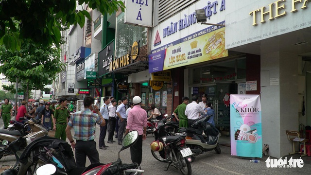 nong dung sung cuop ngan hang o binh thanh tp hcm