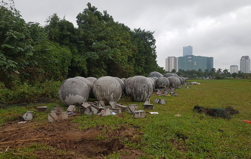 he lo ngoi nha moi cua nhung qua bong xich o san my dinh