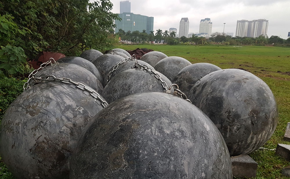 he lo ngoi nha moi cua nhung qua bong xich o san my dinh