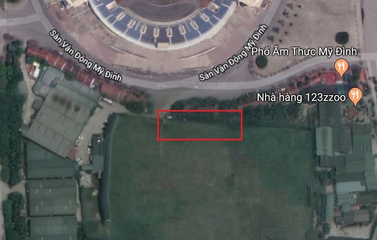 he lo ngoi nha moi cua nhung qua bong xich o san my dinh