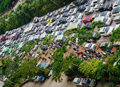 Đường Võ Chí Công ùn tắc nghiêm trọng sáng đầu tuần vì diễn tập