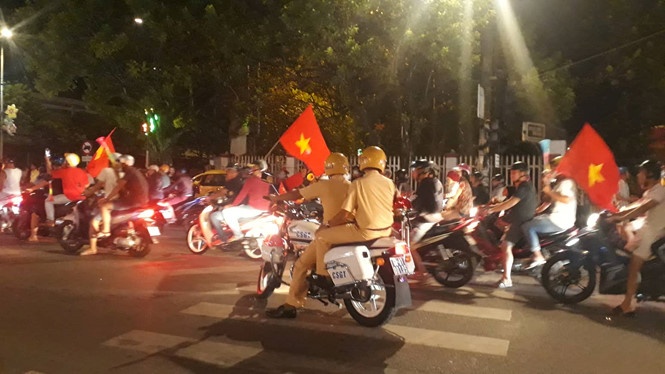 csgt dan doan di bao o phu quoc sau chung ket viet nam malaysia