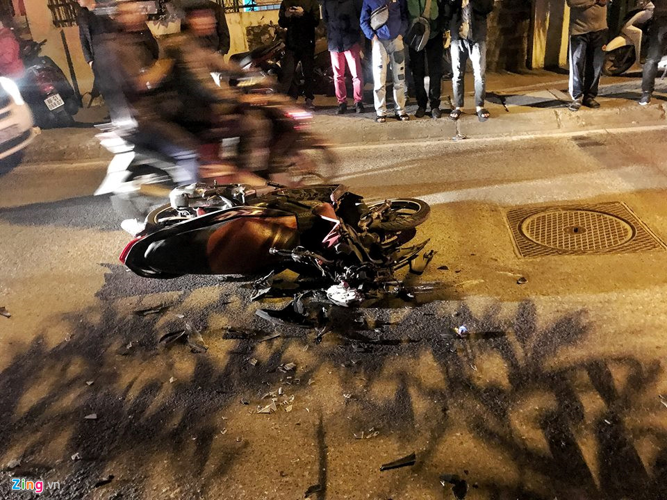 hien truong xe hop lexus tong 7 xe may va 2 oto o ha noi