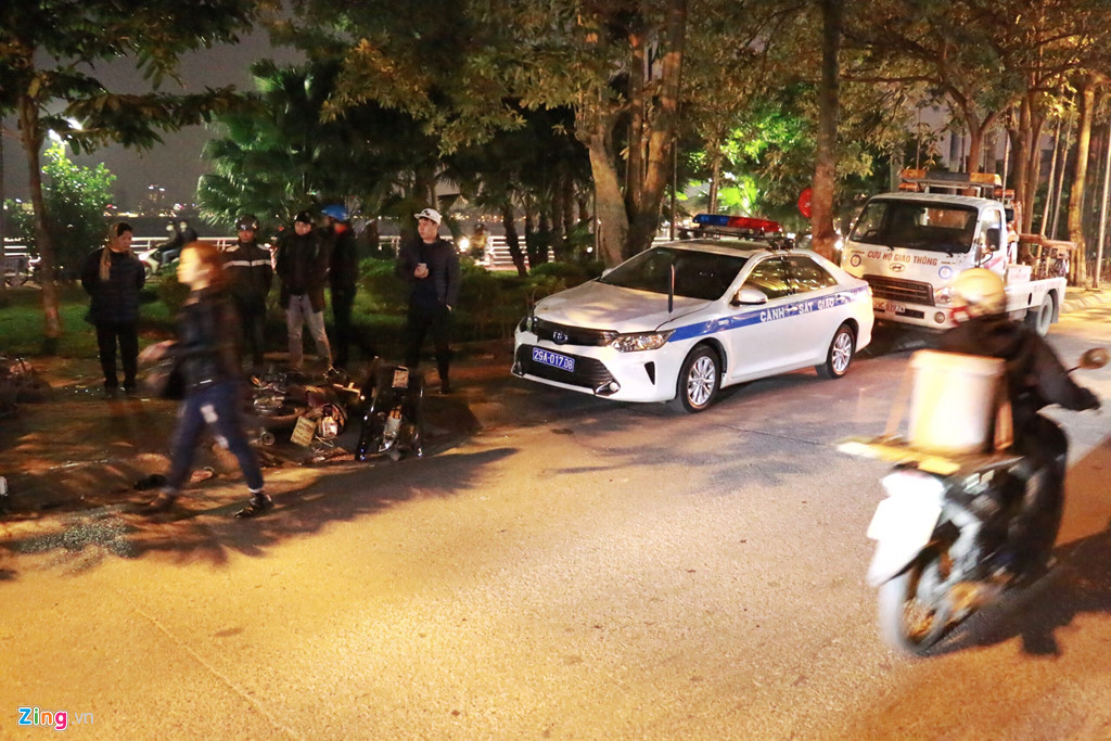 hien truong xe hop lexus tong 7 xe may va 2 oto o ha noi