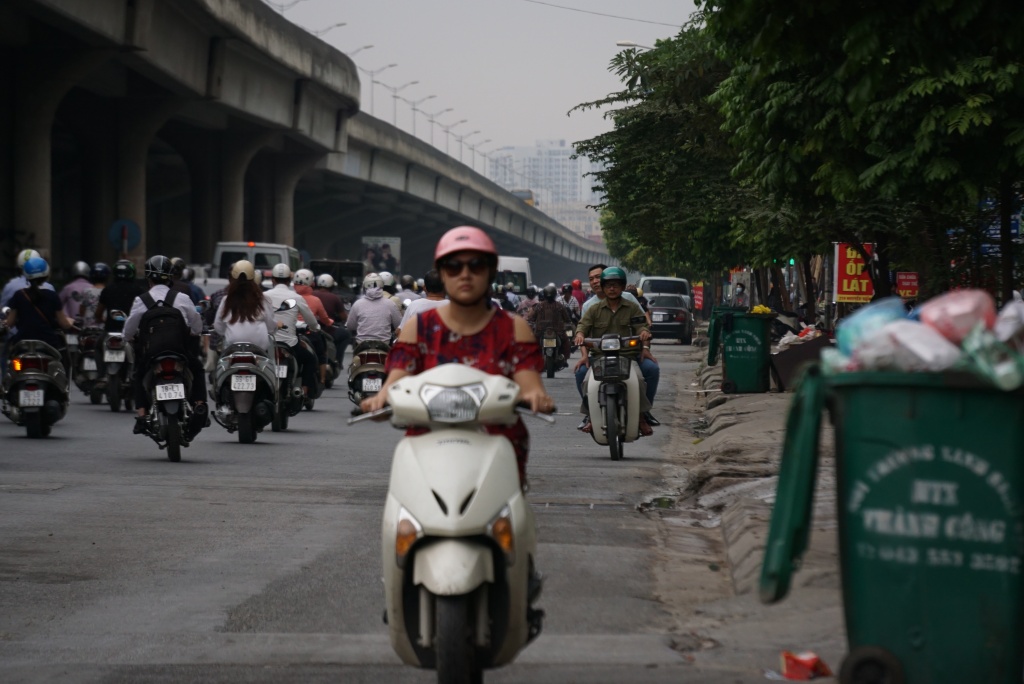 chi tram ti xen via he dai phan cach mo rong duong o ha noi khong giai quyet duoc un tac