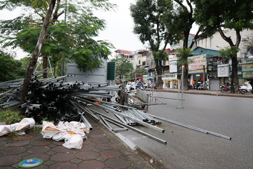 ha noi chuan bi xen via he duong lang dai phan cach vanh dai 3