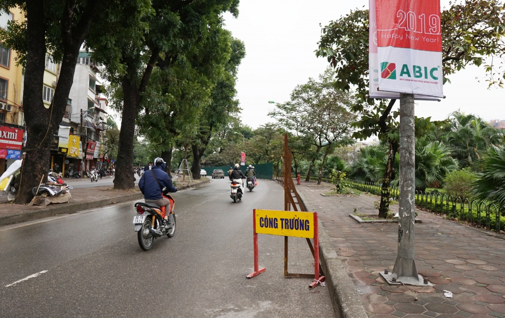 ha noi chuan bi xen via he duong lang dai phan cach vanh dai 3