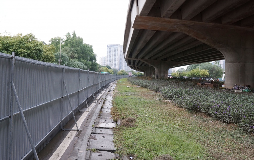 ha noi chuan bi xen via he duong lang dai phan cach vanh dai 3