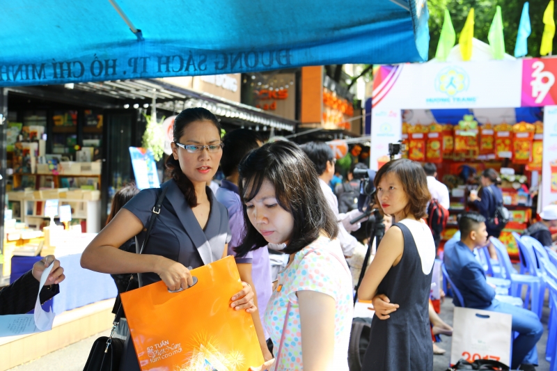 Người Sài Gòn quay về với văn hoá đọc nguoi sai gon quay ve voi van hoa doc