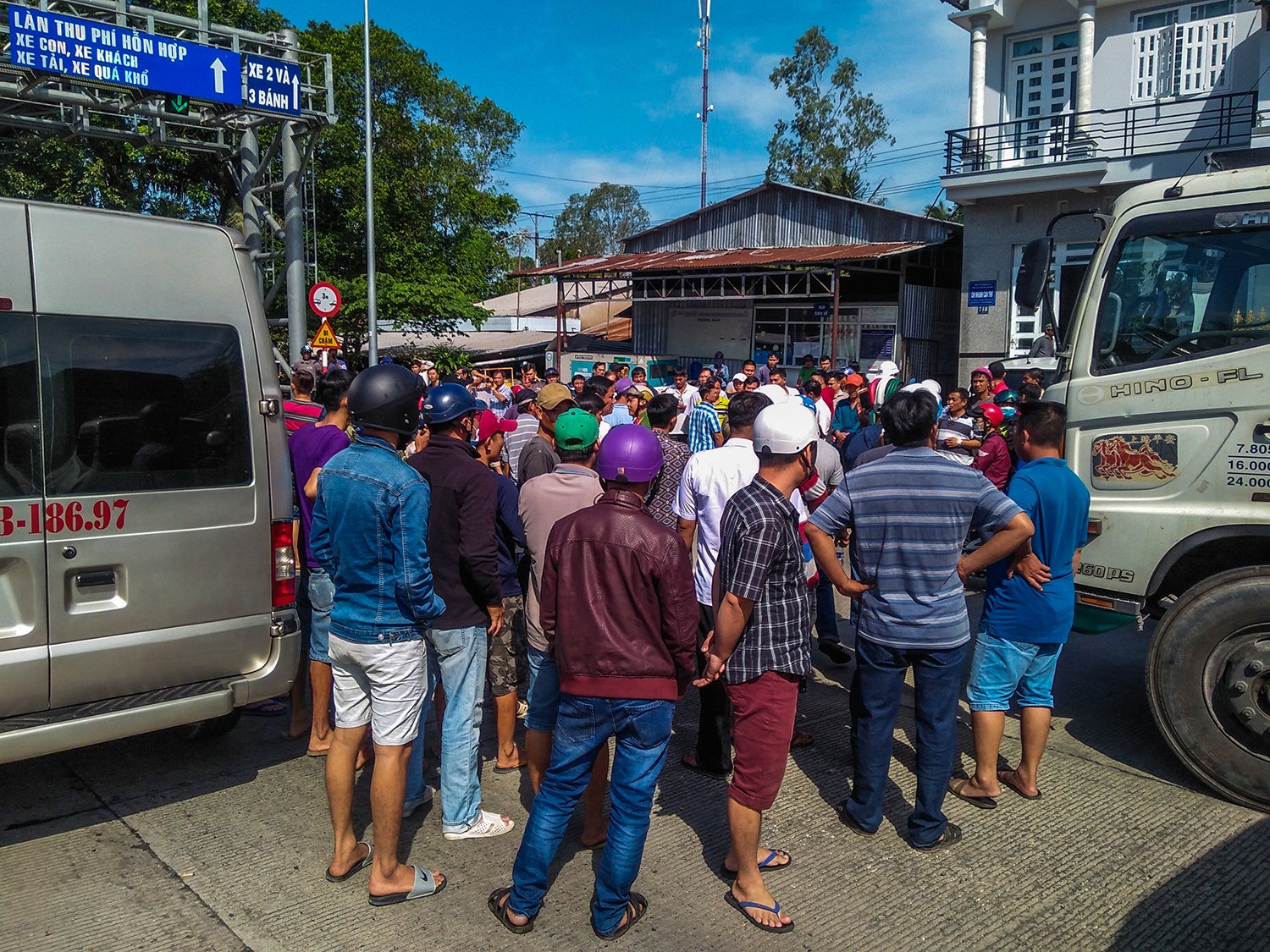 tram bot t1 quoc lo 91 bi lanh dao so gtvt doa lap bien ban vi ket xe nhung khong chiu xa tram