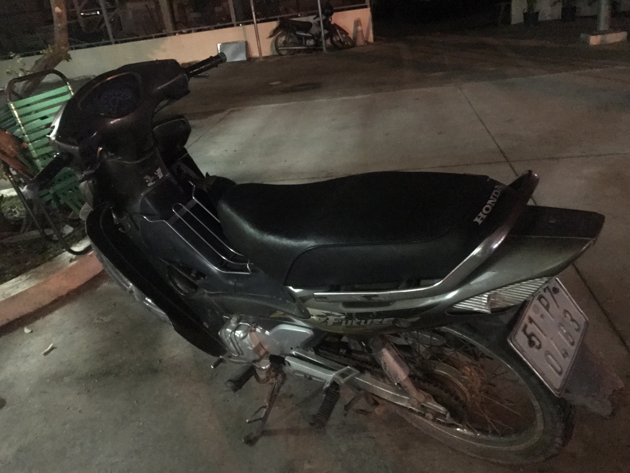 truong ban quan tri cum chung cu ehome 4 bi hai nguoi la mat danh bi thuong