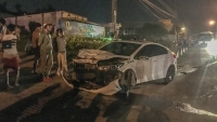 tong bep dum taxi khien tai xe tu vong xe dau keo container nhan ga bo chay