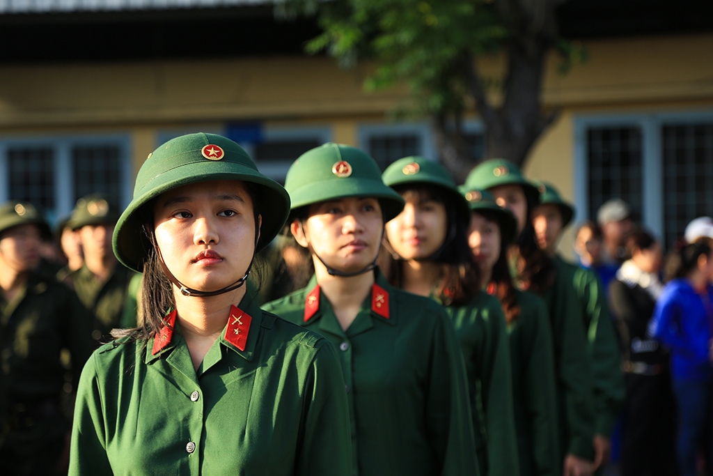 thieu nu sai gon gac lai but nghien len duong nhap ngu