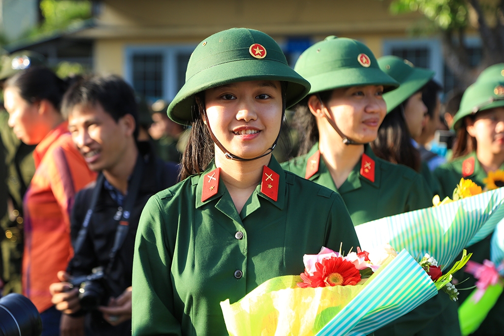 thieu nu sai gon gac lai but nghien len duong nhap ngu
