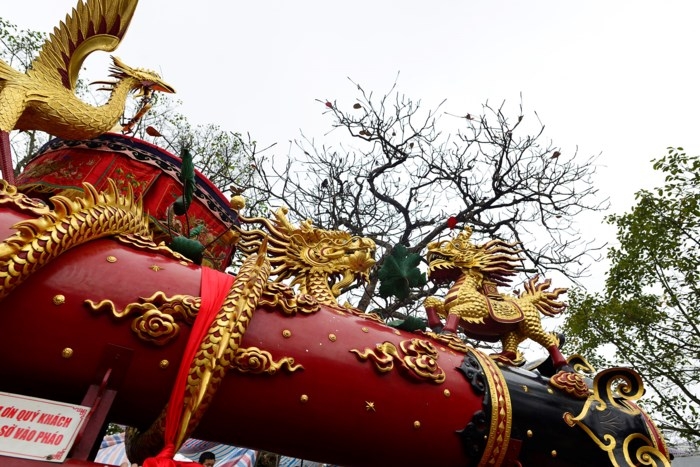 Rước pháo khổng lồ, tung hô quan đám tại hội Đồng Kỵ ruoc phao khong lo tung ho quan dam tai hoi dong ky