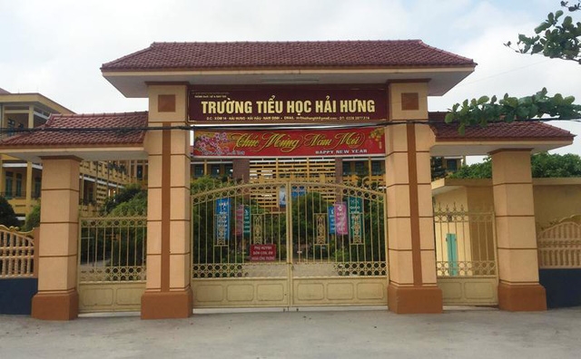bat doi tuong gia phu huynh cuop day chuyen cua hoc sinh