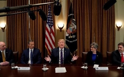 ngoai syria ong trump con co ke hoach trung phat ca nga va iran