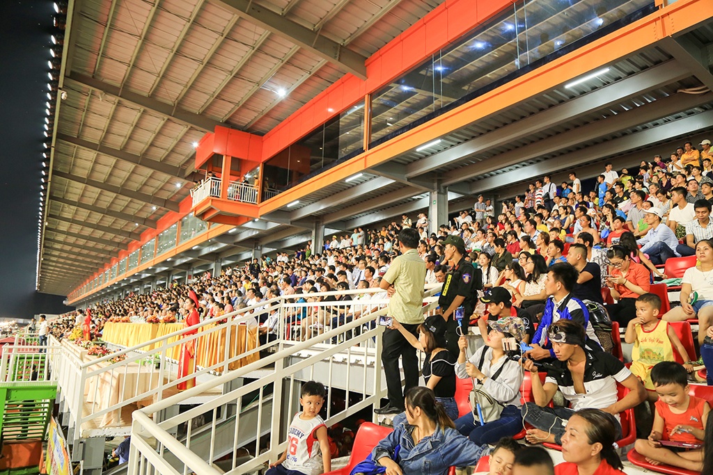 truong dua dai nam hon 1000 ti chinh thuc khai truong