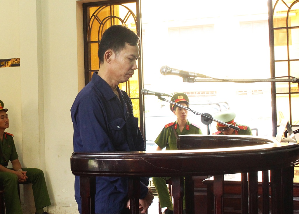 bi tu choi yeu chong dam chet vo