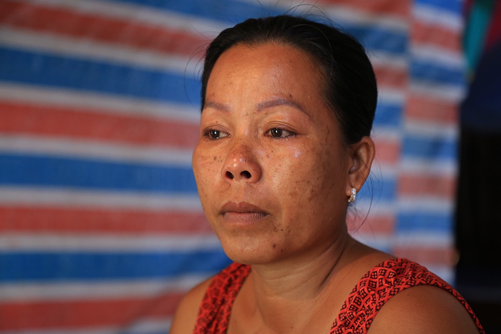 vu co dau viet 18 tuoi cau cuu vi bi chong bao hanh nuoc mat nguoi me cho con sang trung quoc vi 50 trieu dong